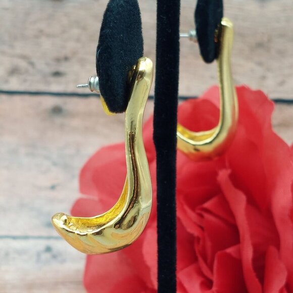 Beautiful Gold Tone Drop Earrings "J" Shaped 1.5" Pierced Elegant Career - Picture 7 of 10